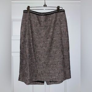 Talbots pink and black tweed pencil skirt with ribbon detailing and back zip.